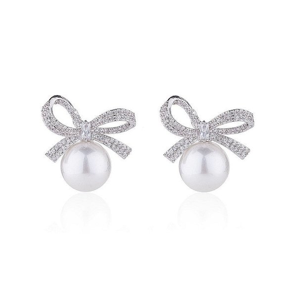 NEW Bowtie Pearl CZ Stud Earrings - Picture 4 of 5